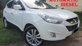 Pearl White Hyundai Tucson 2011 for sale in Cebu