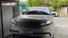Selling Silver Land Rover Range Rover Velar 2018