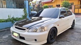 Selling Honda Civic 1999