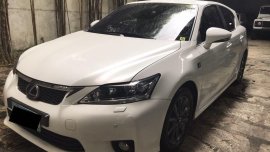 Pearl White Lexus Ct200h 2011 for sale in Manila