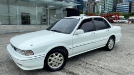 Selling Mitsubishi Galant 1992