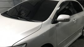 Sell used 2012 Toyota Altis Sedan