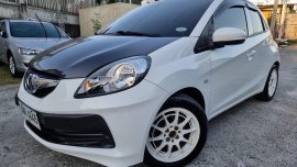 Selling White Honda Brio 2015 