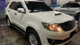 Selling White Toyota Fortuner 2014