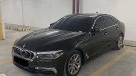 Selling BMW 520I 2020 