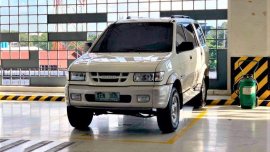  White Isuzu Crosswind 2002 for sale Automatic