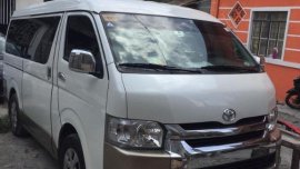 Selling White Toyota Hiace Super Grandia 2017 