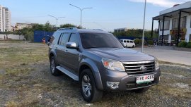 Selling used Grey 2010 Ford Everest SUV / Crossover by trusted seller