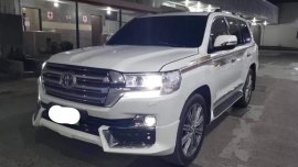 Pearl White Toyota Land Cruiser 2020 