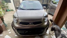 Selling Kia Picanto 2015