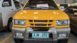 Selling used Yellow 2004 Isuzu Xuv SUV / Crossover by trusted seller