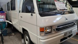Selling White 2016 Mitsubishi L300 