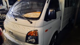 Selling White 2019 Hyundai H-100 