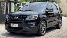 Selling Ford Explorer 2016