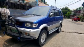 Selling Blue Isuzu Crosswind 2004 in San Jose del Monte