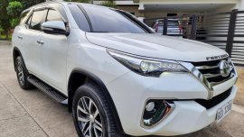 TOYOTA FORTUNER V A/T -- 2016