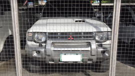Selling White 2005 Mitsubishi Pajero  second hand