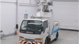 ISUZU ELF Cat Eye Cab & Chassis Only