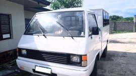 Selling White Mitsubishi L300 1994 in Lingayen
