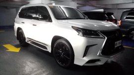 Selling White Lexus LX 2019 in Manila