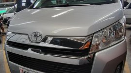 2020 Toyota GL Grandia M/T