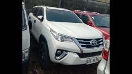 Selling White Toyota Fortuner 2018 in Caloocan