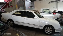 1996 Mercedes Benz E230 Elegance Automatic