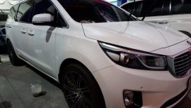 White Kia Carnival 2016 for sale in Automatic