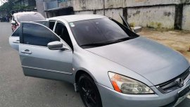 Selling Brightsilver Honda Accord 2004 in Dasmariñas