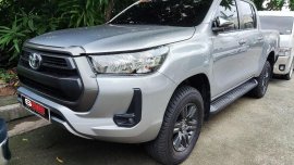 Selling Brightsilver Toyota Hilux 2021 in Quezon