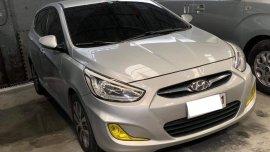 Pearl White Hyundai Accent 2014 for sale in Makati