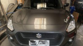 Selling Silver Suzuki Swift 2019 in Pateros