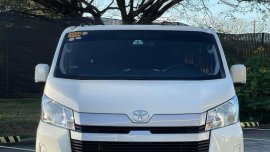 Selling White Toyota Grandia 2020 in Las Piñas