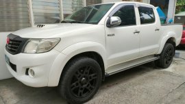 Sell Pearl White 2013 Toyota Hilux in Antipolo