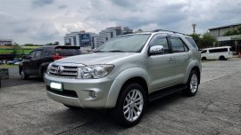 Selling Silver Toyota Fortuner 2009 in Pasig