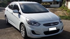 Sell White 2018 Hyundai Accent in Trece Martires