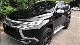 Selling Black Mitsubishi Outlander 2017 in Quezon City