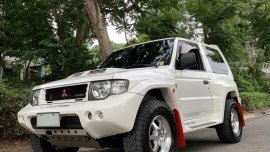 Pearl White Mitsubishi Pajero 2015 for sale in San Pedro