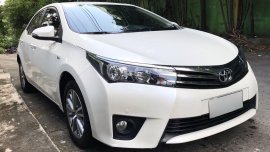 Selling Pearl White Toyota Altis 2021 in Quezon City