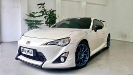 Selling Pearl White Toyota 86 2016 in Quezon City