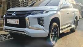 Pearl White Mitsubishi Strada 2019 for sale in Manual