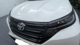 Selling Pearl White Toyota Rush 2019 in Parañaque