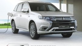 2021 MITSUBISHI OUTLANDER. Style.Performance.Attitude.
