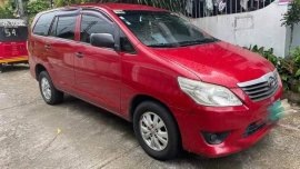 Red Toyota Innova 2014 for sale in Manila
