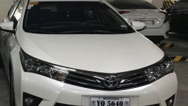 White Toyota Corolla Altis 2015 for sale in Taguig