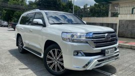 Sell White 2018 Toyota Land Cruiser in Quezon City