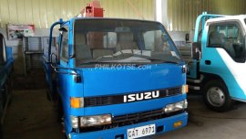 2006 Isuzu dropside w/ boom