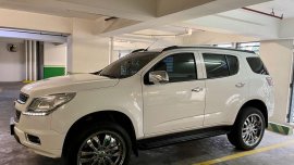 Selling White Chevrolet Trailblazer 2016 in Makati