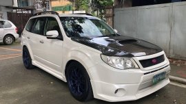 Selling Pearl White Subaru Forester 2012 in Quezon