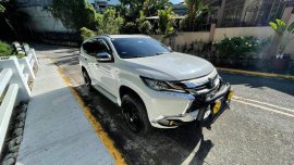 Sell Pearl White 2017 Mitsubishi Montero in Quezon City